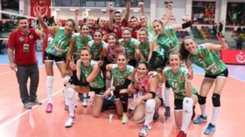 Bursa B&uuml;y&uuml;kşehir Belediyespor-&Ccedil;anakkale Belediyespor: 3-1