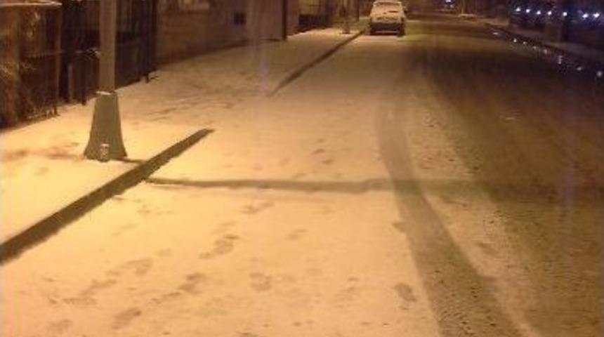 Selendi&rsquo;de Eğitime Kar Engeli