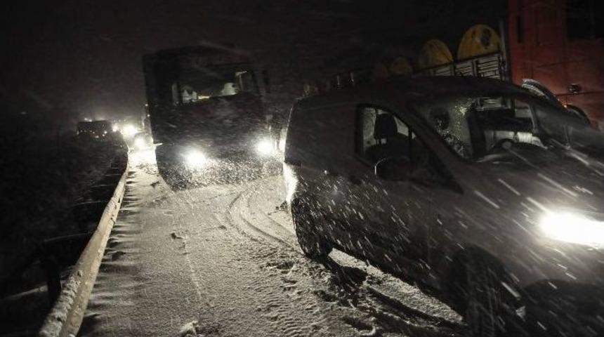 Afyonkarahisar&rsquo;da Kar Yağışı