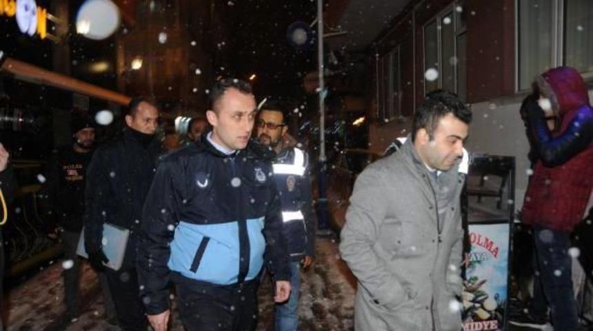 Eskişehir'de I&ccedil;kili Yerlere Yılbaşı Denetimi