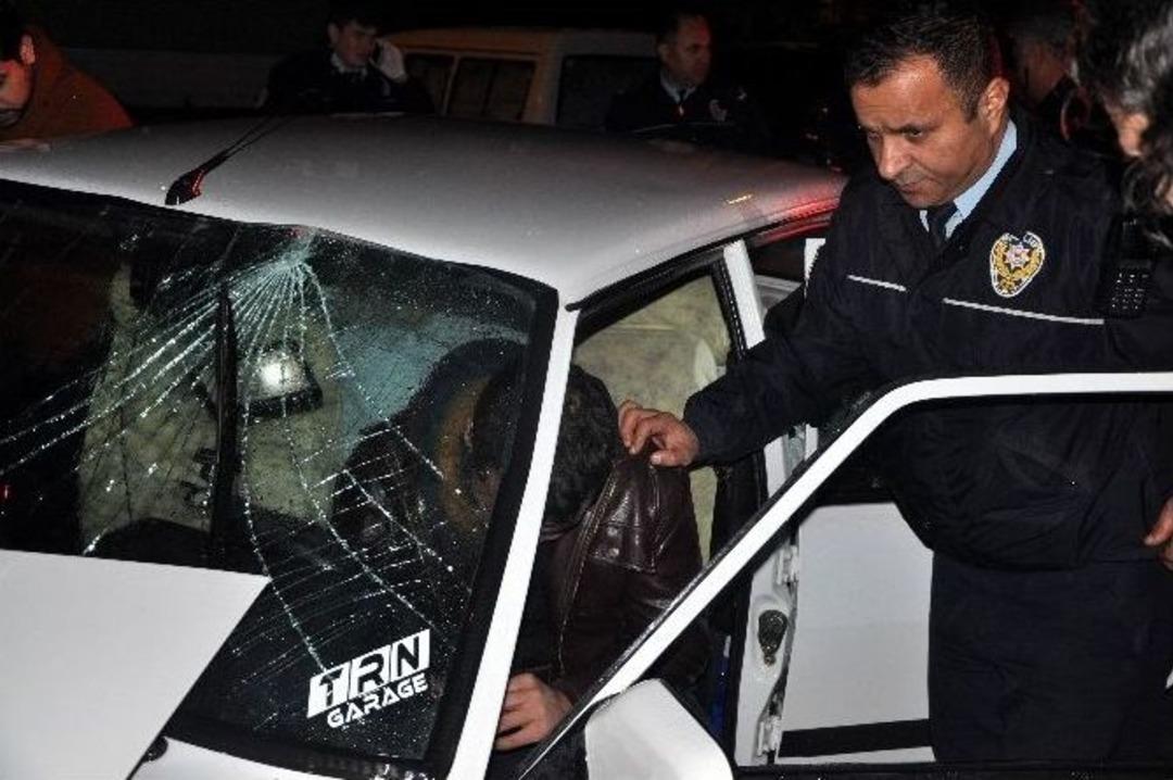 Polisten Ka&ccedil;an Alkoll&uuml; S&uuml;r&uuml;c&uuml;, Ka&ccedil;tığına Pişman Oldu