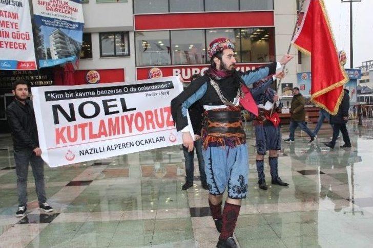 Noel Baba’nın Başına Silah Dayadılar G4