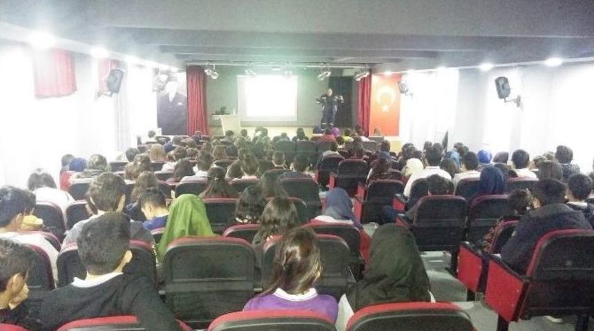 &Ouml;ğrenci Ve &Ouml;ğretmenlere Afet Bilinci Eğitimi