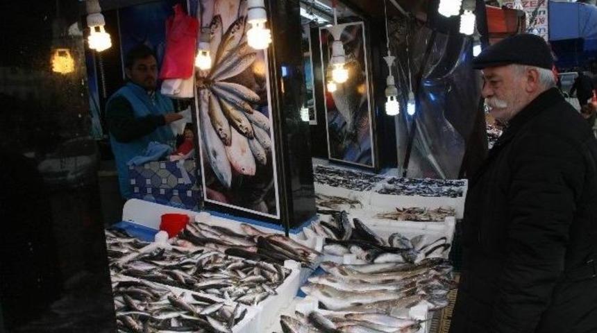 Balık&ccedil;ılar Palamut Sezonunu Kapatıyor