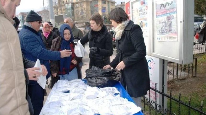 &Ccedil;erkezk&ouml;y Ve &Ccedil;orlu&rsquo;da Ada&ccedil;ayı Dağıtıldı
