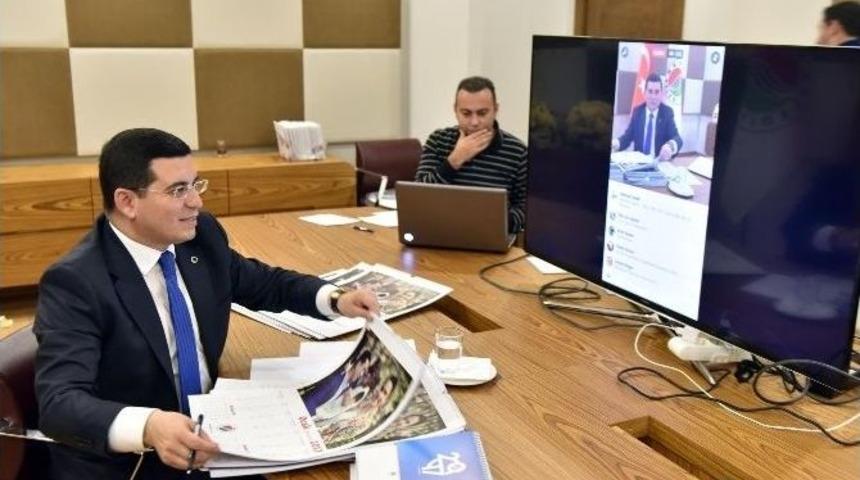 Kepez Belediyesi, Takvimleri Canlı Yayında İmzalandı