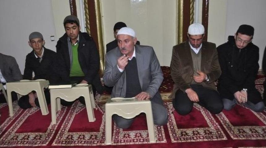 Eleşkirt&rsquo;te 15 Temmuz Şehitleri İ&ccedil;in Mevlit Okutuldu