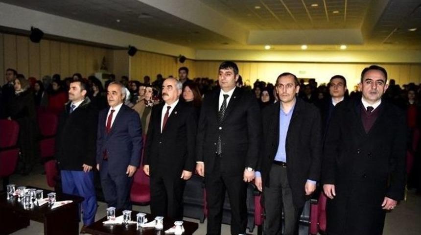 Tosya&rsquo;da &Ouml;ğrenciler Tarafından 15 Temmuz Şiiri Dinletisi Programı D&uuml;zenlendi