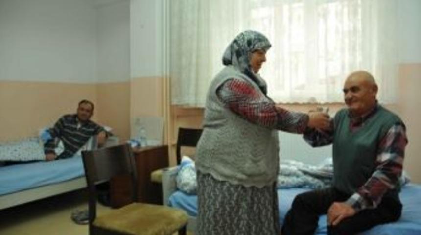 Sıcak Yuvada Esirgenmeyen Şefkat