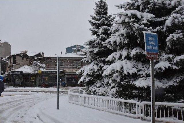 Dursunbey’de Kar Yağışı Hayatı Olumsuz Etkiledi