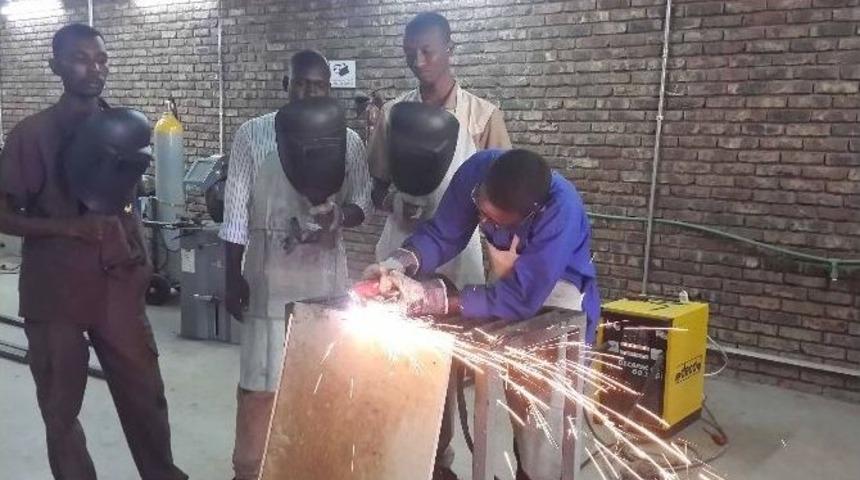Tika Sudan&rsquo;da Mesleki Eğitim Faaliyetlerine Devam Ediyor
