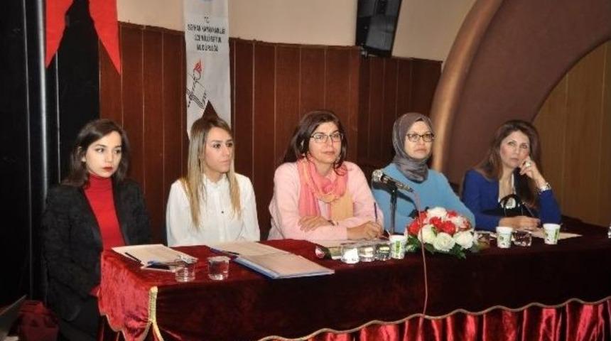 Minik Kalpler Bayrak Sevgisiyle &Ccedil;arptı