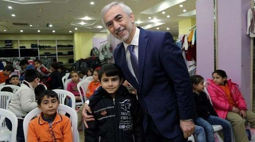 Kağıthane Belediyesi Halepli &Ccedil;ocukların Y&uuml;z&uuml;n&uuml; G&uuml;ld&uuml;rd&uuml;