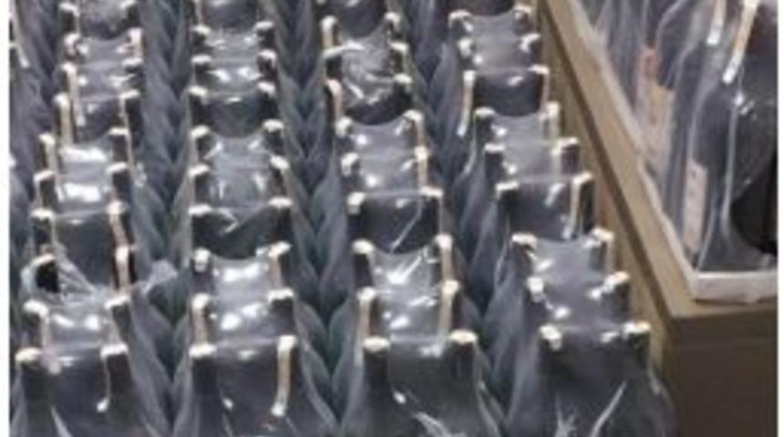 Urla&rsquo;da Bin 242 Şişe Ka&ccedil;ak İ&ccedil;ki Ele Ge&ccedil;irildi