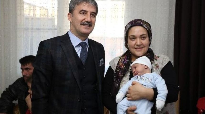 Turgutlu&rsquo;da 2016 Yılında Bin 884 Bebek D&uuml;nyaya Geldi