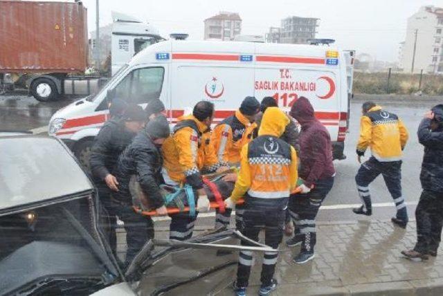 Niğde’De Fırtına Çatılarını Uçurdu, Kazalara Neden Oldu