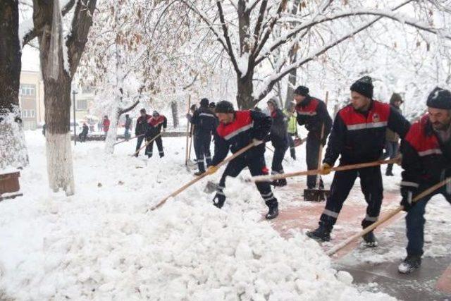 Çankırı'da Yoğun Kar Yağışı