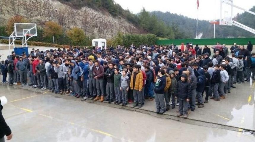 Gıyabi Cenaze Namazı Sonrası Halep&rsquo;e Yardım G&ouml;nderildi