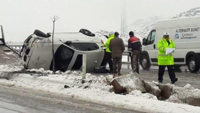 Osmancık'ta Otomobil Takla Attı: 3 Yaralı