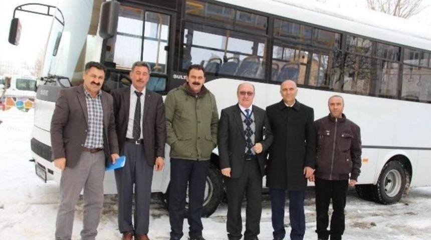 Varto Milli Eğitim M&uuml;d&uuml;rl&uuml;ğ&uuml;ne Hibe Midib&uuml;s