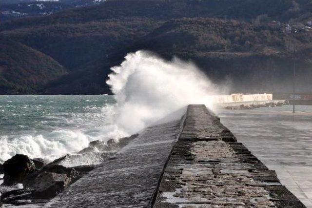 Amasra'da Dev Dalgalar