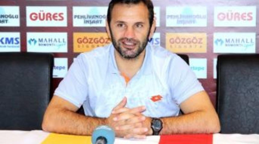 Okan Buruk: "18 Ma&ccedil;lık Zor Bir Lig Bizi Bekliyor"