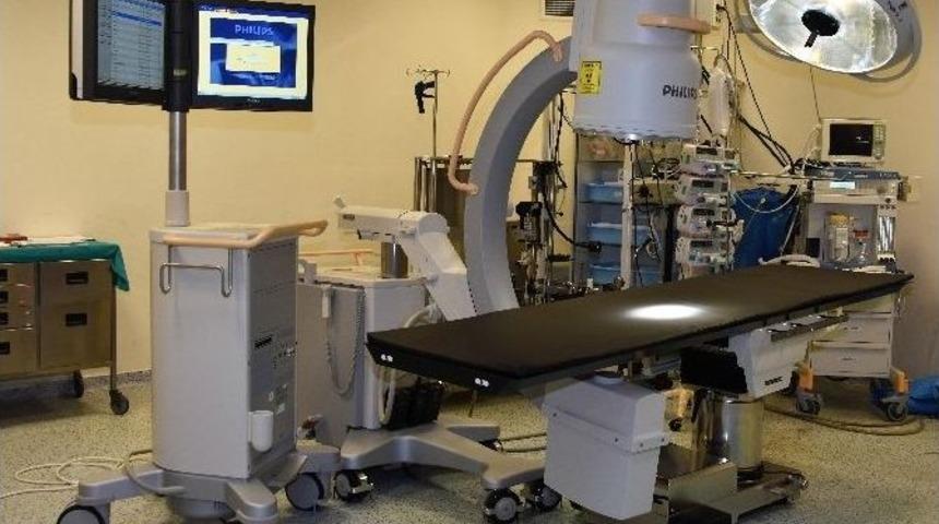 Adana&rsquo;da Hibrit Ameliyathane Faaliyete Ge&ccedil;ti