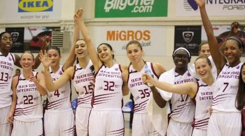 Yakın Doğu &Uuml;niversitesi, Beşiktaş Deplasmanında