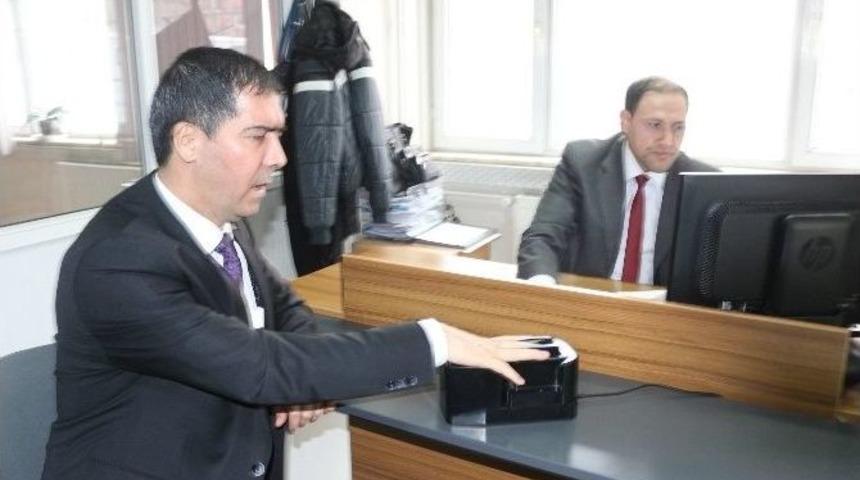 Niğde&rsquo;de &Ccedil;ipli Kimlik Kartı Başvuruları Başladı