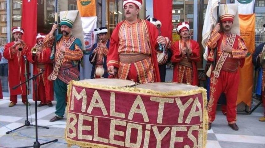 Mide K&uuml;&ccedil;&uuml;ltme Ameliyatıyla 132 Kilo Verdi