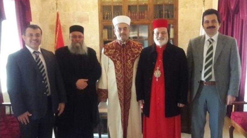 M&uuml;sl&uuml;man Ve Hristiyan Din Adamları T&uuml;rkiye İ&ccedil;in Dua Etti