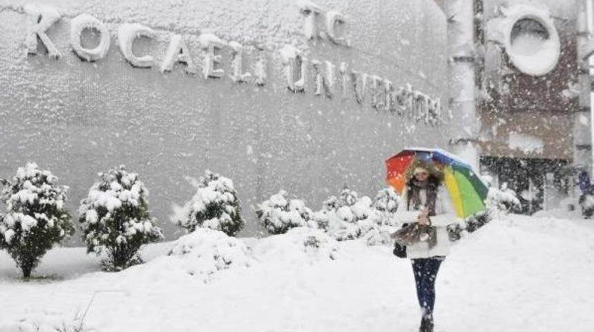 İzmit Beyaza B&uuml;r&uuml;nd&uuml;