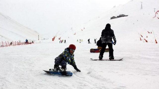 Palandöken, Konaklı Ve Sarıkamış Cıbıltepe Kayak Merkezleri Yeni Yıla Hazır