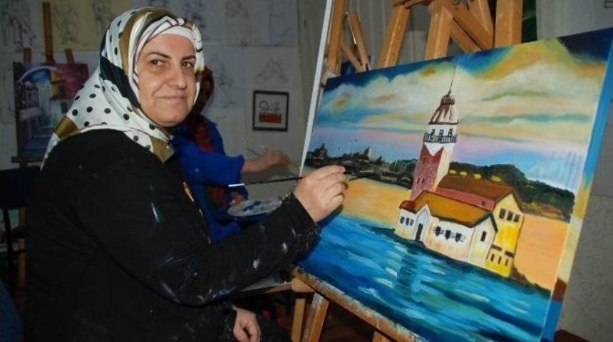 Ev Hanımlığından Sıkıldılar Resim Kursuna Yazıldılar