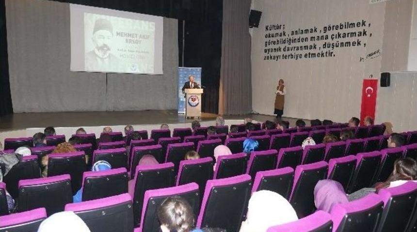 Mehmet Akif Ersoy Vefatının 80. Yıld&ouml;n&uuml;m&uuml;nde Trabzon&rsquo;da Anıldı