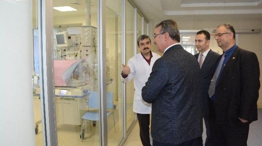 Medova Hastanesine Ziyaretler S&uuml;r&uuml;yor