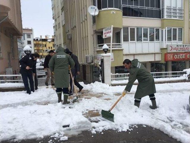 Pamukkale Belediyesi’nden Karla Mücadele