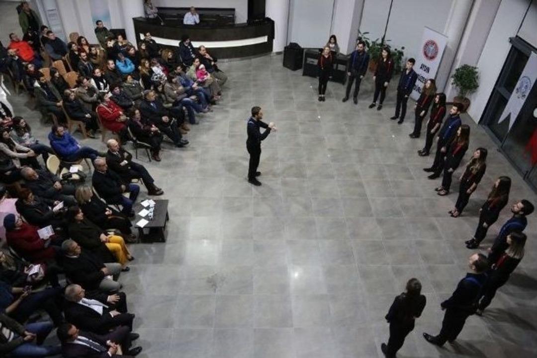 &rsquo;vokal Arya&rsquo; Kış Dinletisi Dinleyenlerin İ&ccedil;ini Isıttı