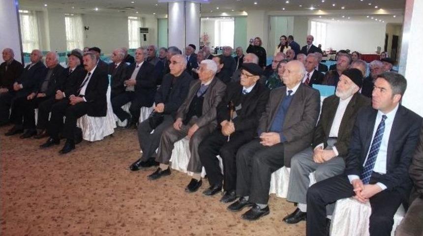 Chp İl Başkan Enver Kiraz Emektarlara Onur Belgesi Verdi