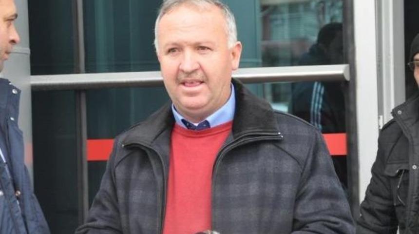 Baba-Oğul, Cumhurbaşkanına, Başbakana Ve Cami Imamına Hakaretten Yargılanıyor