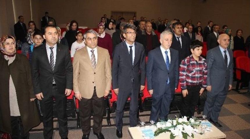 16 Şehit &Ccedil;ocuğuna Diz &Uuml;st&uuml; Bilgisayar Hediye Edildi