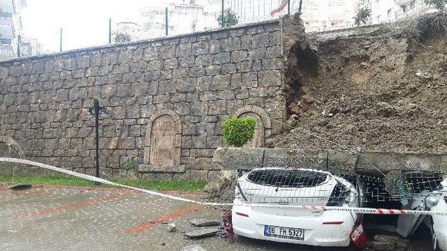 Alanya’da İstinat Duvarı Çöktü