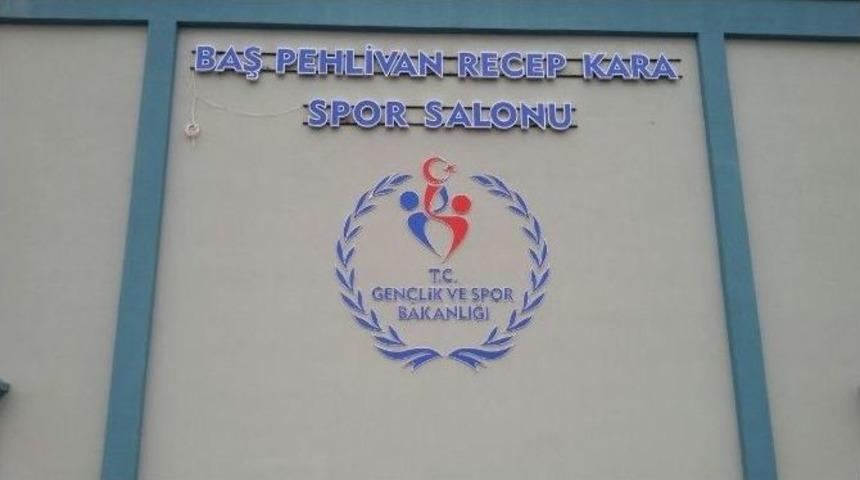 Başpehlivan Recep Kara&rsquo;ya Vefa