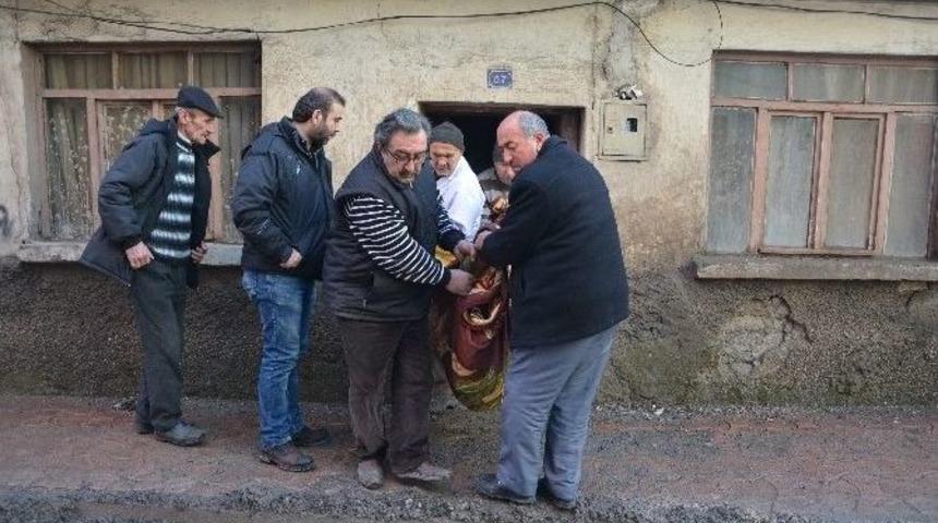 Yalnız Yaşadığı Harabe Evde &Ouml;l&uuml; Bulundu