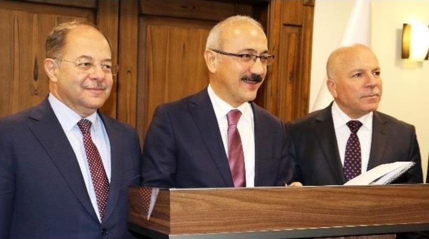 Bakan Elvan T&uuml;rkiye&rsquo;de Yatırım Birincisi Olan Sekmen&rsquo;i Tebrik Etti