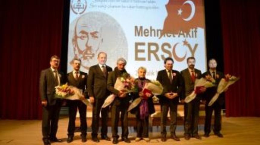 Akif&rsquo;i Anlamak Konulu Panel