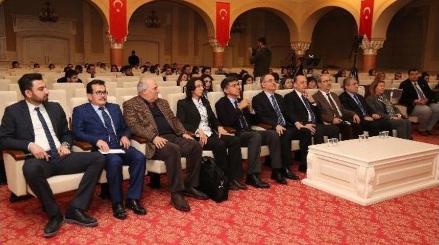 Gazi &Uuml;niversitesinde &lsquo;fırat Kalkanı&rsquo; Paneli