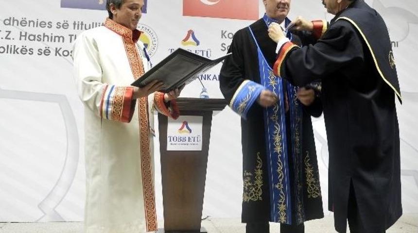 Kosova Cumhuriyeti Cumhurbaşkanı Tha&ccedil;i&rsquo;ye Onursal Doktora Unvanı