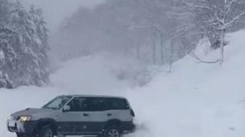 Uludağ&rsquo;da Tipide Vatandaşlar Mahsur Kaldı