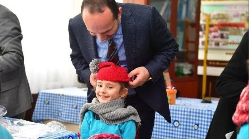 Altın Şişler &Ccedil;ocuklar İ&ccedil;in &Ouml;rd&uuml;